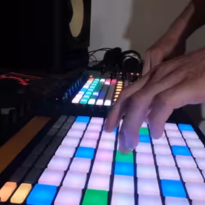 MIKROCORE - Old live extract 1