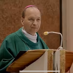 NOVÉNA K SEDEMBOLESTNEJ 6.deň: PÚTNIČKA - Biskup Jozef Haľko