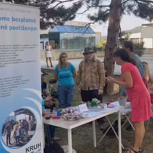 V mosteckém Radničním parku začala každoroční kampaň Říjen pro neziskovky.