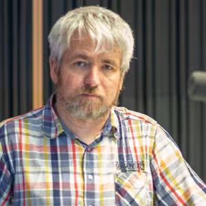 Andrej Bán - Najväčším problémom malých farmárov je križovanie žiadostí... (Braňo Zádvodský Naživo)