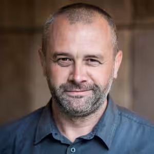 Podcast pro neziskovky #20 - S Edou Marčekem o leadershipu jako klíčové dovednosti fundraisera