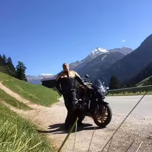 Ešus 5.4.2021 [Pavel na motorce v Rakousku]