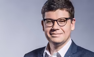 Europoslanec Pospíšil /TOP 09/: Putin mluví jako představitelé nacistického Německa, začala plnohodnotná válka