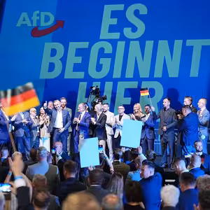 Historické vítězství AfD. Voliči na východě Německa měli pocit, že elity řeší svět, ne vlastní lidi