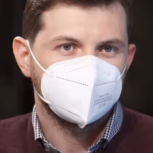 Už to nemůže být náhoda, Arenberger porušuje zákon. Toleruje se, co by dřív znamenalo KO, říká Leyer