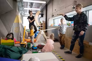 Bomby sice v Česku nepadají, ale i tak se válka podepisuje na naší psychice