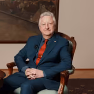Náčelník Generálního štábu by měl být vyzrálou osobností. Domácí výroba munice je absolutní prioritou, říká ministr Zůna
