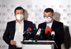 Vrbětice, tornádo i nová vláda. Co dal Česku rok 2021?