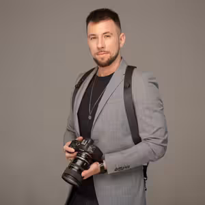 Svatební šaty. Ušít, koupit nebo půjčit? Bára Hošková