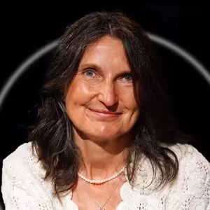 MARGIT SLIMÁKOVÁ: O skutečném jídle, tloustnutí, dietách, naslouchání vlastnímu tělu…
