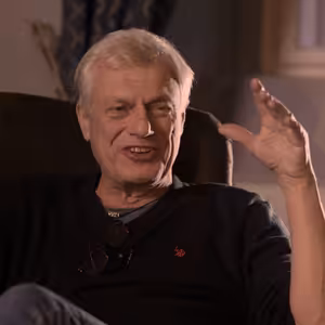 VLADIMÍR BENEŠ: "Nejlepší mimikry demence jsou postavení a zkušenost."