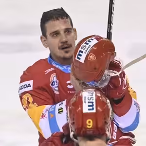 Čo robia hokejisti? Hemendexáci volali Brankovi Radivojevičovi