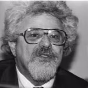 Valtr Komárek to vidí černě