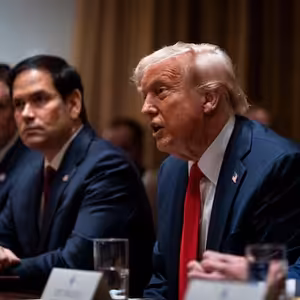 Amerika si nakonec poradí. Ale kde je sakra Petr Fiala? Jak vidí dění v USA Tabery a Šimečka