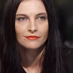 Myslela jsem, že umřu. Byl ze mě produkt, omlouvala jsem se, že nejsem perfektní, říká Frühlingová k panické atace