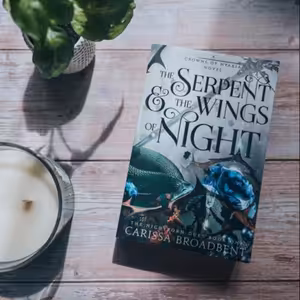 Čti s námi Zmiji a křídla noci