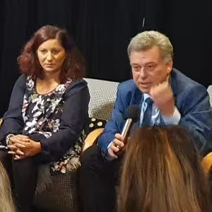 Debata ROMEA TV: Ministr spravedlnosti debatoval s Romy. Odmítl obvinění z rasové justice.