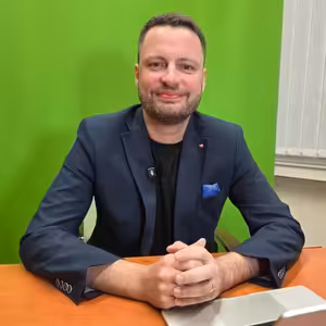 Přeplatek za energie? Čtvrt milionu? 😅 Hřib si dělá z lidí blázny. Prostě Piráti. | Čau Praho #173