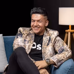 Vážil 130 kg, měl zjizvenou kůži a přemýšlel o sebevraždě. Rapper Raego vypráví svůj příběh