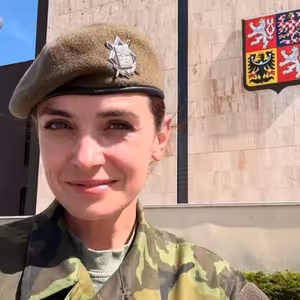 Herečka Haváčová: Někdy jsem si na cvičišti říkala, jestli bych spíš neměla držet v ruce mimino