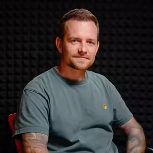 Bydlení Jakuba Fišera: Ve dvaceti jsem si pořídil bytový dům a učil se natírat a brousit futra