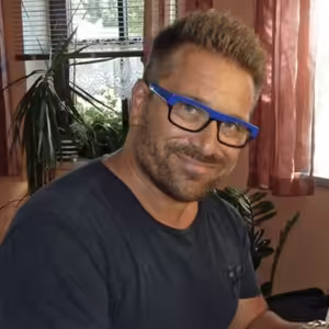 24.10.2025 - Zoli Sallai (No Name)