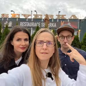 Podpultovky: Jaká traumata nám přinesla školní focení? Ft. Bára Mráčková