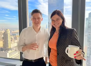 Sean Hamill: Maily už nečtu, sumarizuje mi je umělá inteligence. A někdy na ně rovnou odpovídá