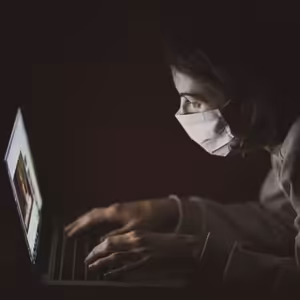 Něco strašného se děje, něco strašného