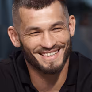 Muradov: Když se zavře klec, jsem jinej, výhru chci víc než soupeř, reprezentuju Uzbekistán i Česko