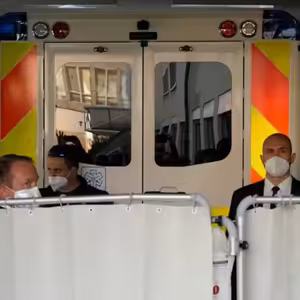 Informace o Zemanově zdraví? Jako flashback ze stalinistického Ruska, záběry z nemocnice jsou neetické, říká Vácha