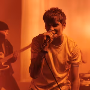 Zpěvák a rapper Petr Adámek alias Stein27