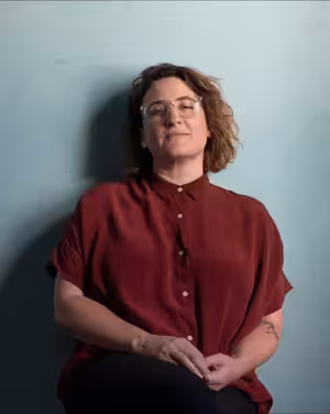 Sophie Hyde: Ženy sú zvyknuté vnímať sa ako objekt. Svojimi filmami to chcem zmeniť