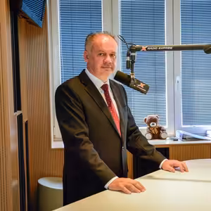 Andrej Kiska - Žiadam vysvetlenie v prípade vniknutia neznámeho muža do prezidentského paláca