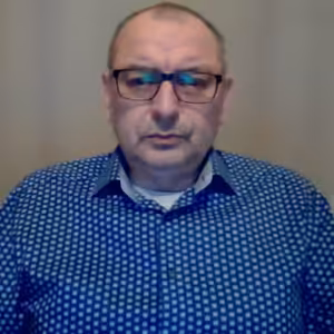 Silvestrovské omezení na 50 lidí nedává smysl, vystoupení ministra Válka bylo zmatené, říká Stárek