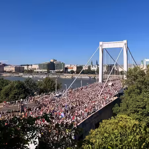 Homosexuálové jako vnitřní nepřítel Orbánovi nevyšli. Přesto starostovi Budapešti hrozí za Pride postih