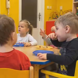 S Poptávka po umístění dětí do jesliček v Mostě převyšuje nabídku.