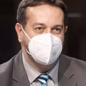 Dostával jsem výhružky, ať si dávám pozor. Říkal jsem, že to bouchne, Babiš Vojtěcha převálcoval, říká Maďar