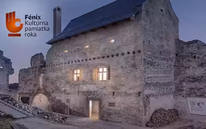 Špeciálna edícia Artstory venovaná projektu Fénix – kultúrna pamiatka roka | Hospodárska budova, Hrad Uhrovec