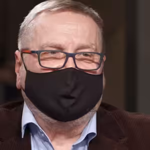 Dodává světu "elixír mládí": Kohouti ho mají plné hřebínky, nám ho dává ochočený streptokok