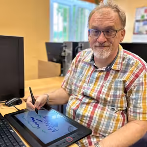 Milan Šatra – Tvoříme na tabletu, tiskneme do dlaně. Digitální výtvarka nás baví.