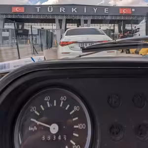 Kurdistan na Warburgu - odchod