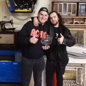 DVOUDECKA 051 - Hard Balls