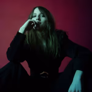 Nina Kohout: Hudobná ľahkosť i ťažké témy (Interview)