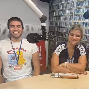 Ešus 14/11/2022: Jana a Petr, jak se cestuje nevidomým rodičům se třemi dětmi