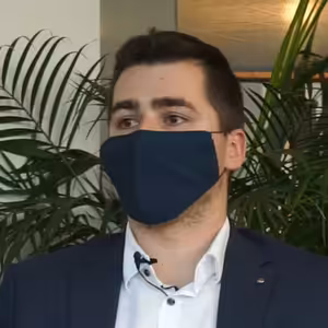 Špekuláciami príde o svoje peniaze až 70 % investorov. Na akciách sa zarába inak