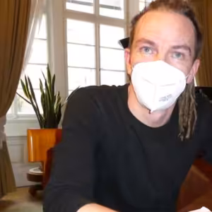 Když jsem viděl rezervační systém, chtělo se mi plakat, říká Ivan Bartoš