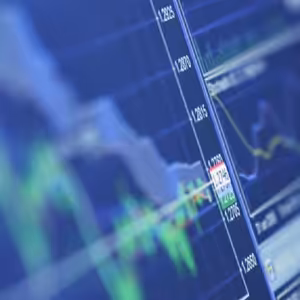 Štěpán Hájek (XTB): Akciový trh podle mě ještě dno nenašel, Fed si může na podzim najít důvod k pauze ve zvyšování sazeb