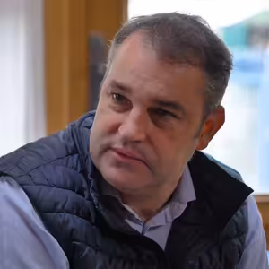 MOJMÍR HAMPL - Rozpočet ČR míří do průšvihu.