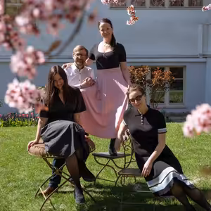 KRISTINA A DAVID CYSAŘOVI: VE WINTERNITZOVĚ VILE SLAVÍME VÁNOCE I CHANUKU